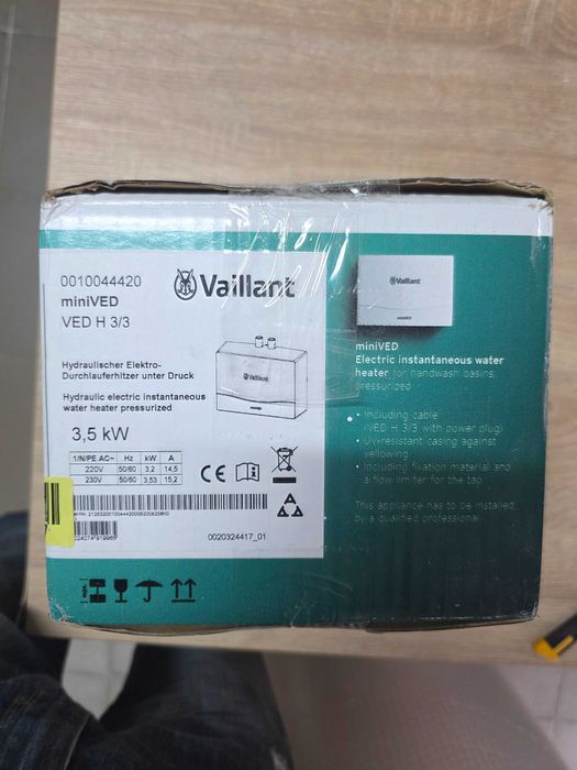Incalzitor de apa instantaneu hidraulic Vaillant MiniVED H 0010044420 VED H 3/3, 3,5 kW, 230 V