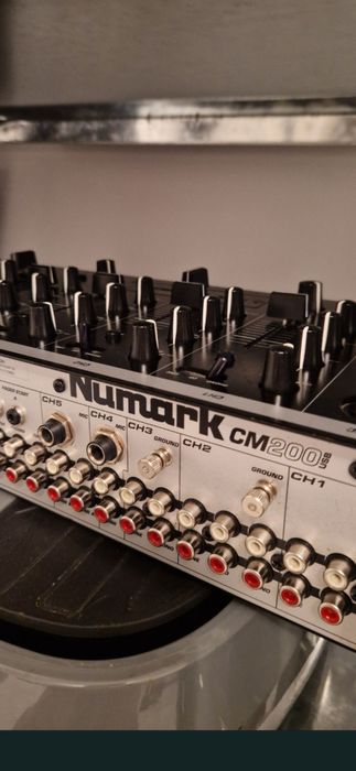 Phonic yamaha Mackie Behringer numark