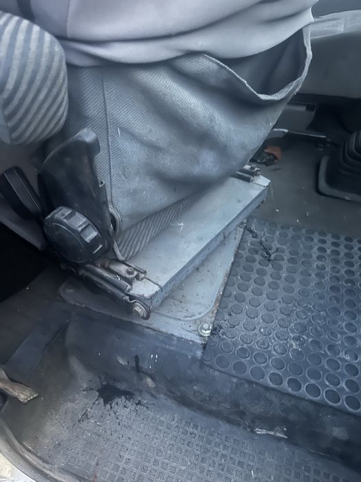 Suport scaun rotativ vw t4