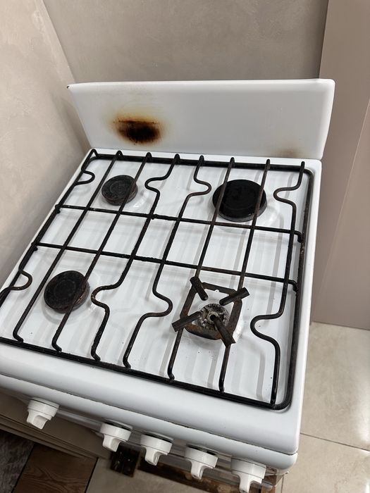 Газовая плита продам