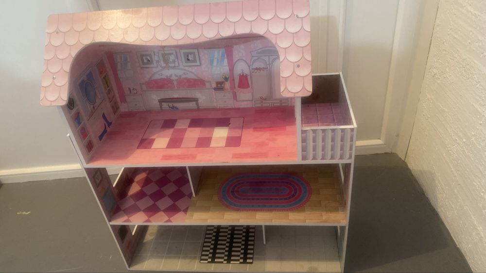 Кукольный домик