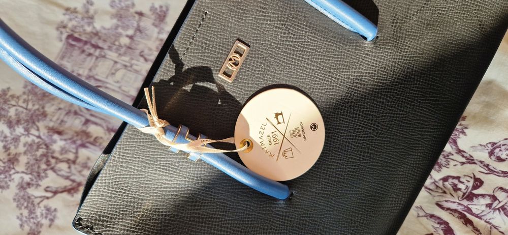 малка синя дамска чанта естествена кожа