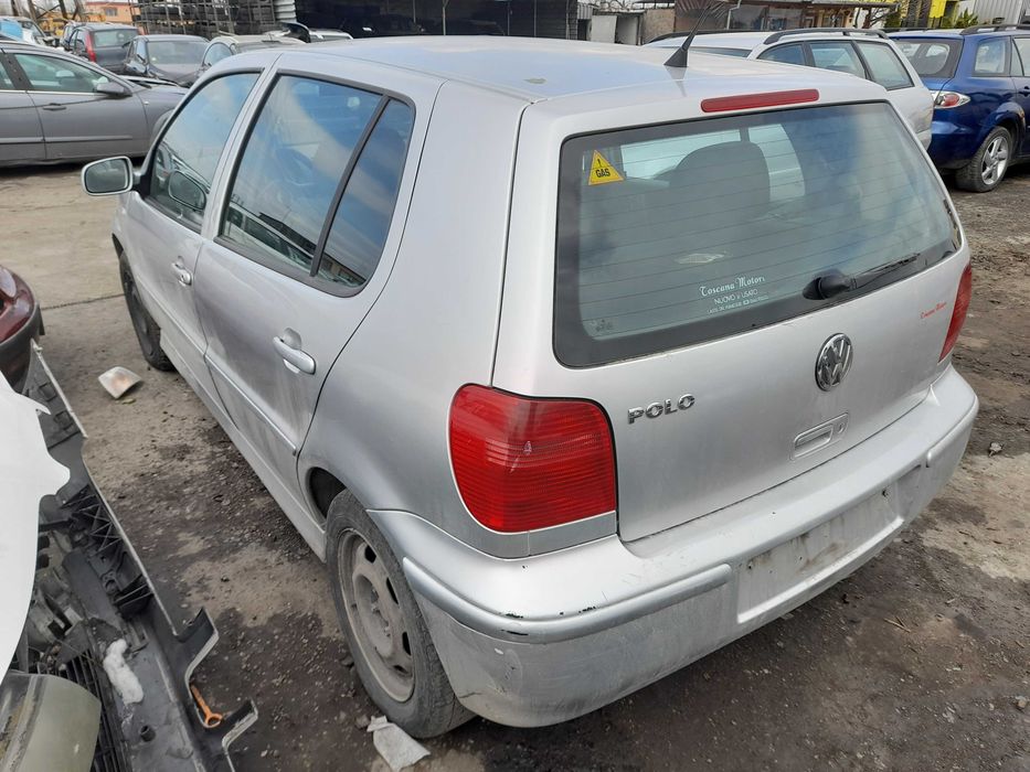 На части! VW Polo 1.4