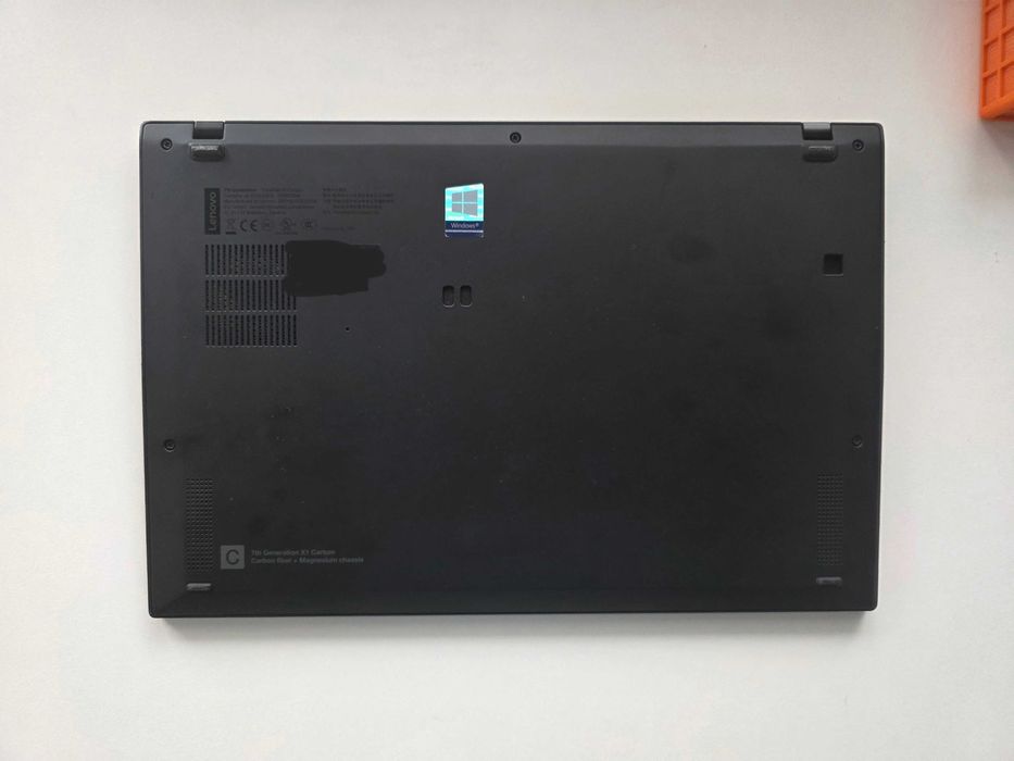 Lenovo ThinkPad X1 Carbon Gen 7 14" IPS