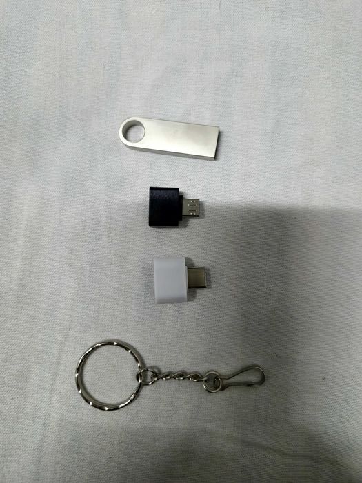 32 гб флешка с аксессуаров