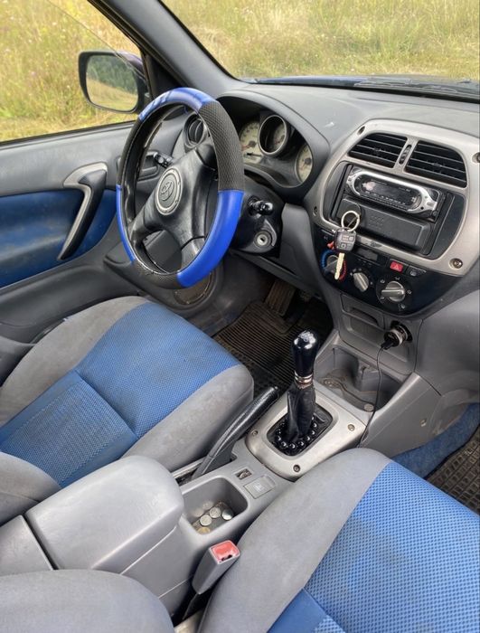 Toyota rav 4 2.0 150cp