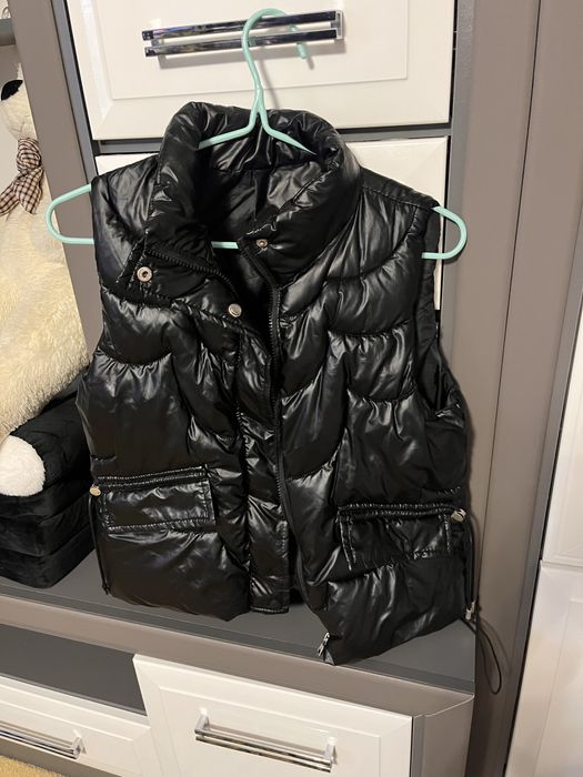 Продам желетку на девочку