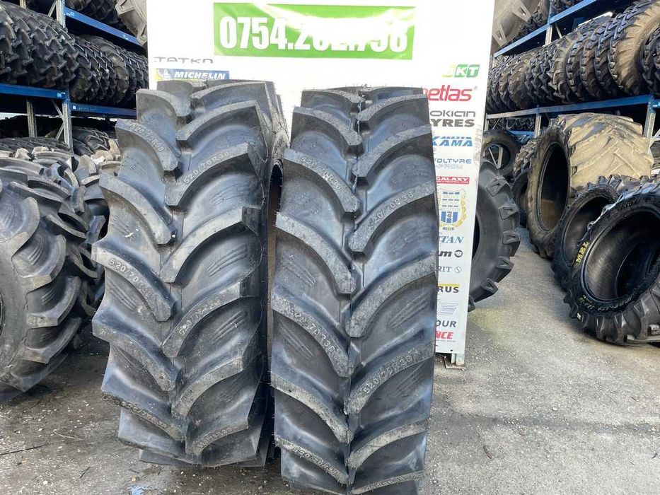 Anvelope noi radiale 520/70R38 marca Ozka pentru tractor spate Fendt