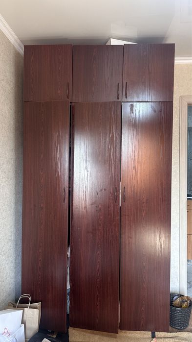 Шкаф шкаф продаюю