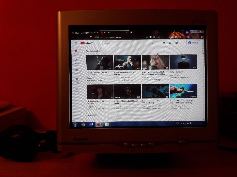 Monitor Crystal 17'' Fara pixeli morti Luminozitate buna