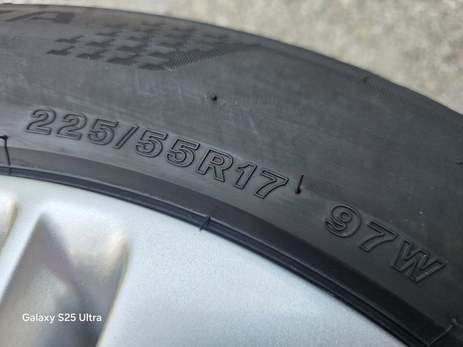4бр. летни гуми 225/55/17 Bridgestone