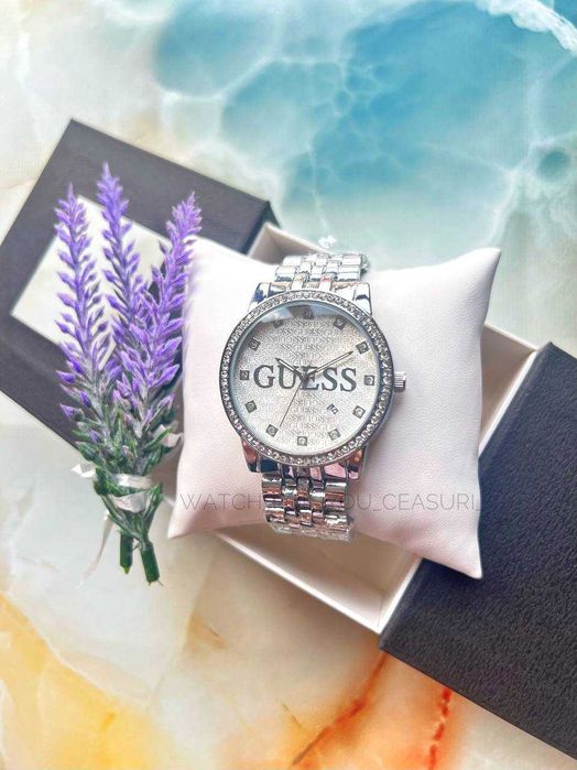 Ceas damă Model 1 - Nou în cutie - Cadoul Perfect