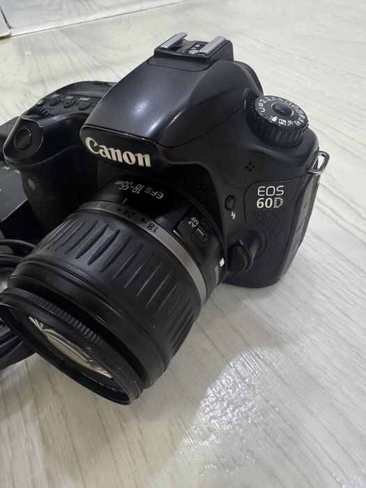 Фотоаппарат Canon 60d