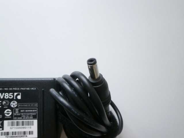 Зарядно лаптоп Toshiba