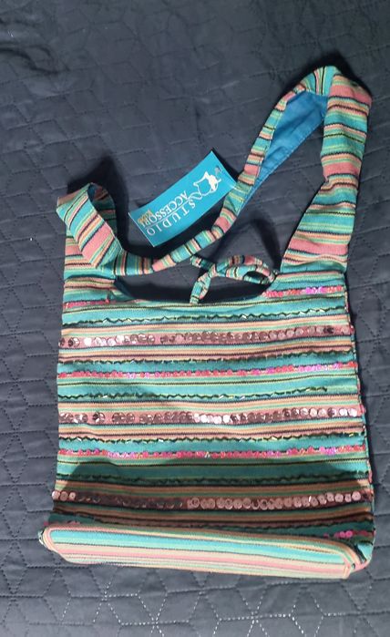 Чанти дамски различни