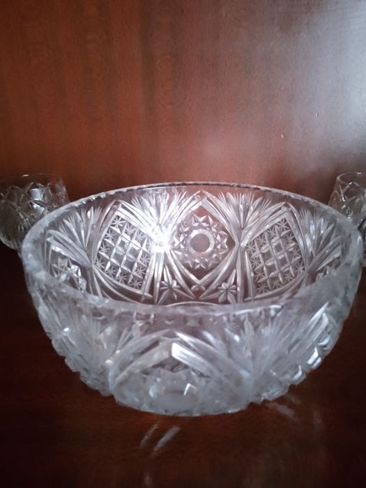 Продается хрусталь.