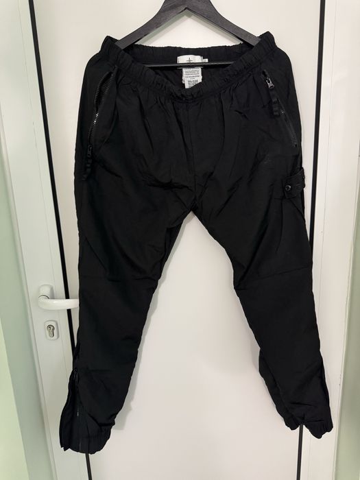 Карго панталони на Stone Island