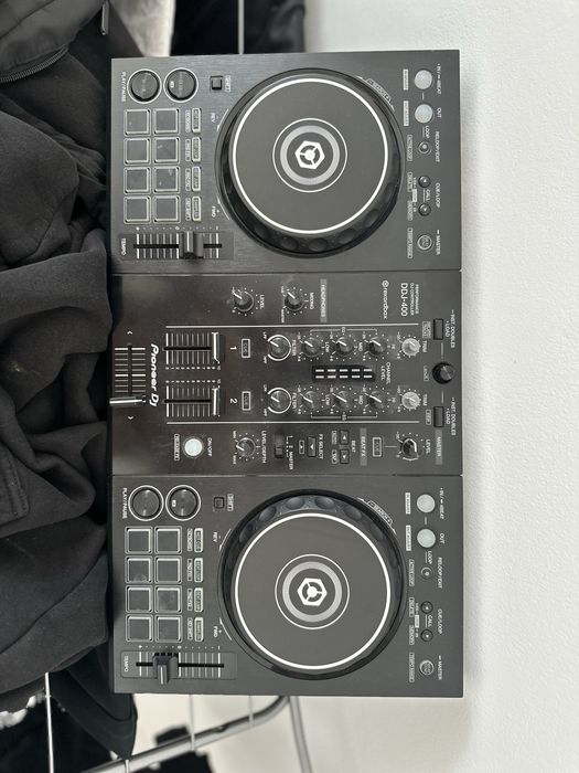 Диджейски Контроллер Pioner DDJ-400