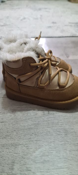 Детские сапожки угги