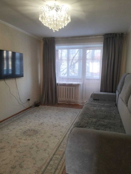 продам 2х ком квартиру в центре