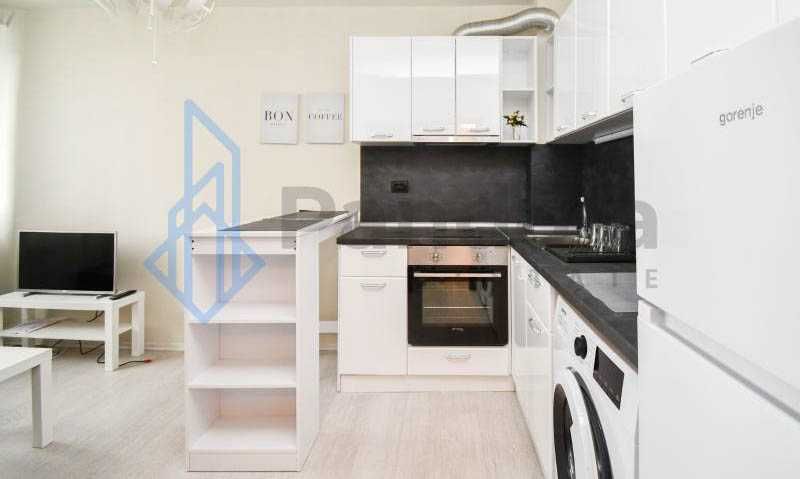 Дава се под наем Двустаен апартамент в София, Банишора - 43 кв.м за 410 € - Снимка #1