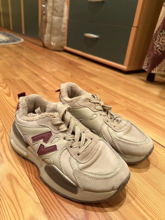 Зимние утепленные кросовки