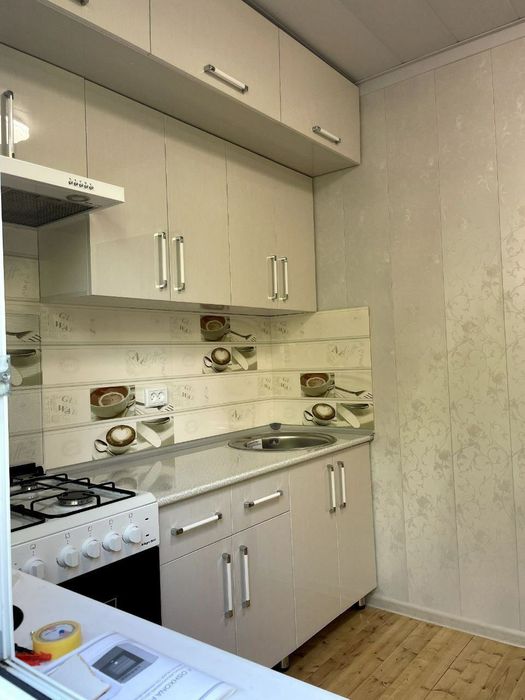 Ivanovskiyda 1 xonali 2 xona qilingan uy srochni sotiladi