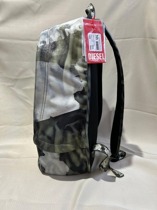 Ghiozdan Diesel nou cu eticheta