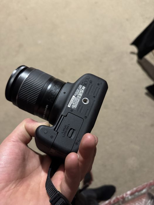 Canon 2000d в идеаеле