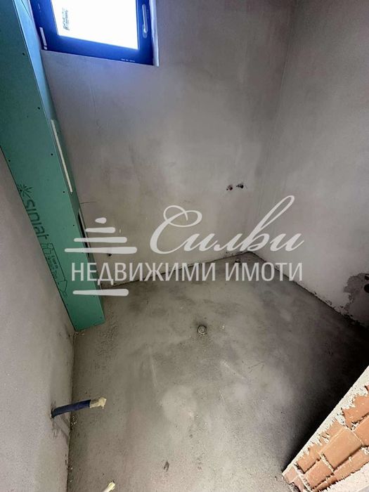 Тристаен апартамент в НОВОСТРОЯЩА СЕ жилищна сграда - кв.Център