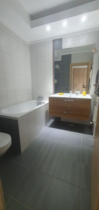 Apartament 3 camere zona cartier Compozitori