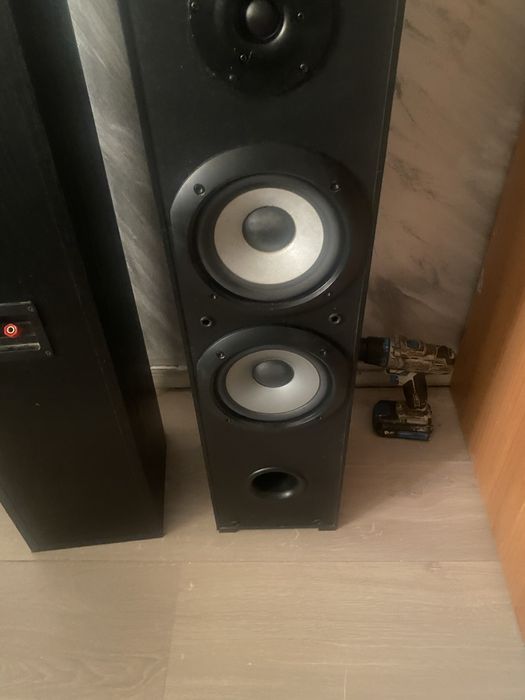 vand boxe sony ss