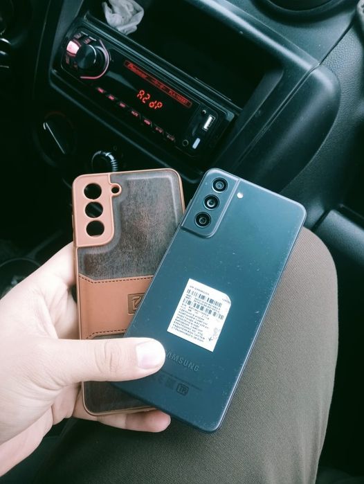 Самсунг с21 фе .