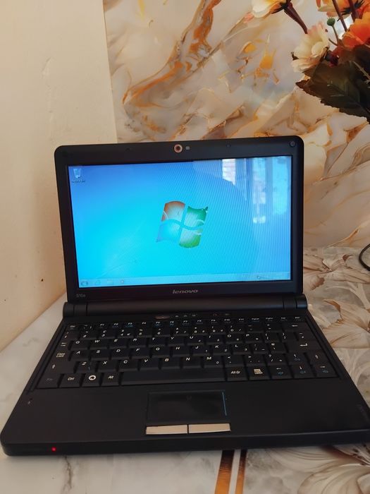 Lenovo S10e – Mini Laptop Compact, Ideal pentru Școală / Filme / Internet