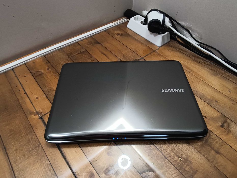 Лаптоп Samsung R540  - 15.6"