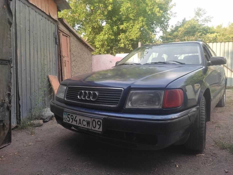 Продаётся Ауди 100 с4 универсал.