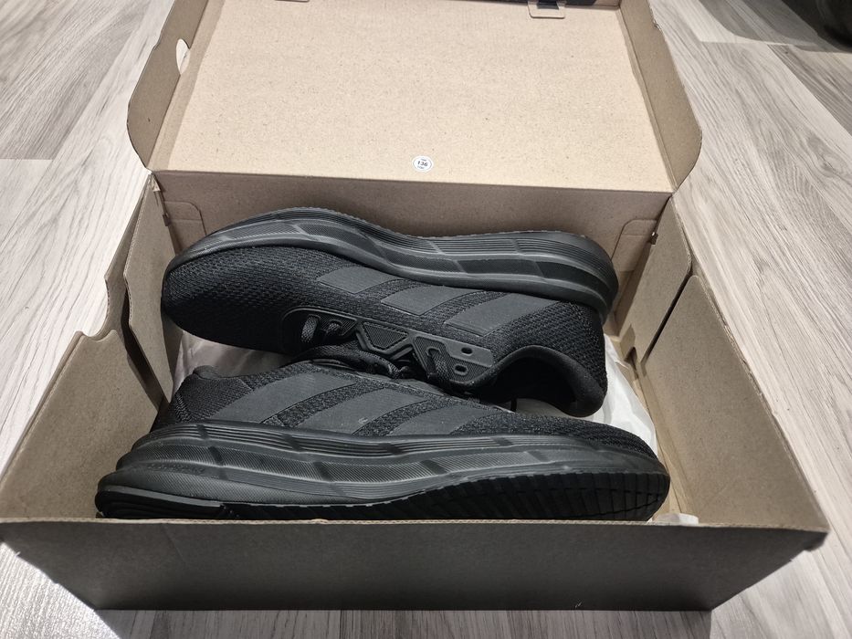 Обувки Adidas 43⅓