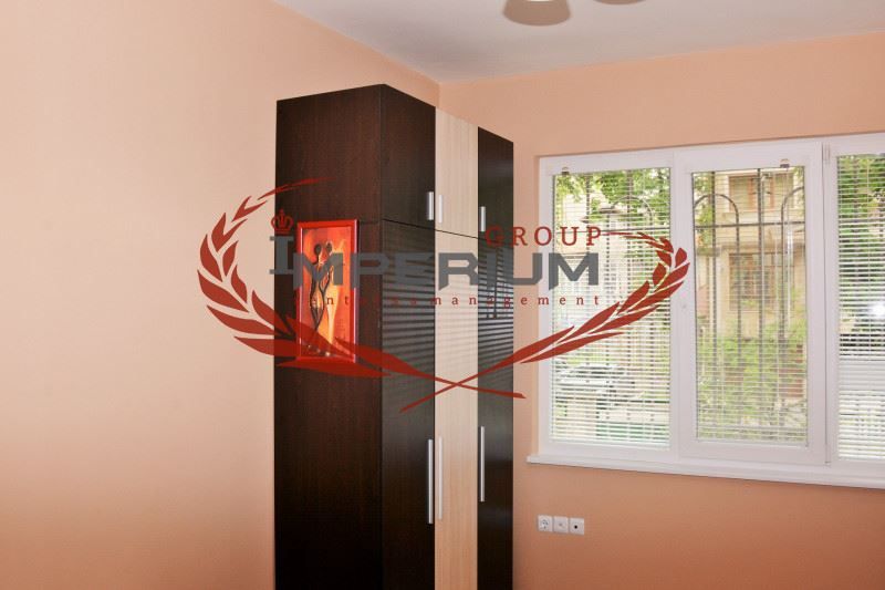 Дава се под наем Двустаен апартамент в Варна, Център - 50 кв.м за 408 € - Снимка #1