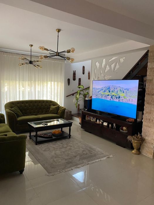 Se vinde locuința P+1E