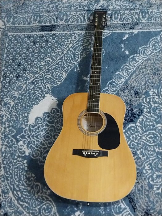 Продам гитару Agnetha