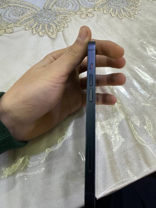 Iphone 13 sotiladi xolati ideal narxni kelshamz