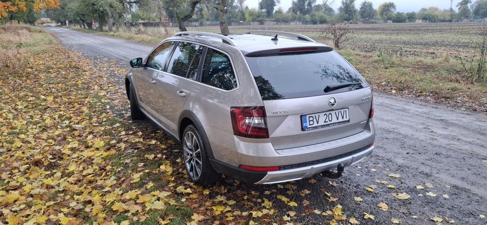 SKODA Octavia 2018 — imagine 3