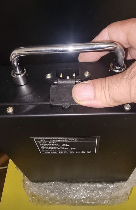 Baterie Scuter 48V - 30AH + Încărcător Original City Coco
Pentru moto