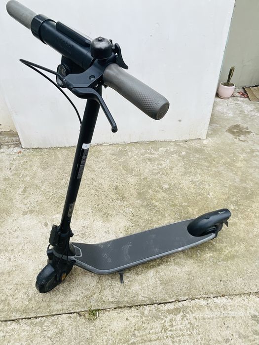 Тротинетката се продава защото не си използва и е в отлично състояние