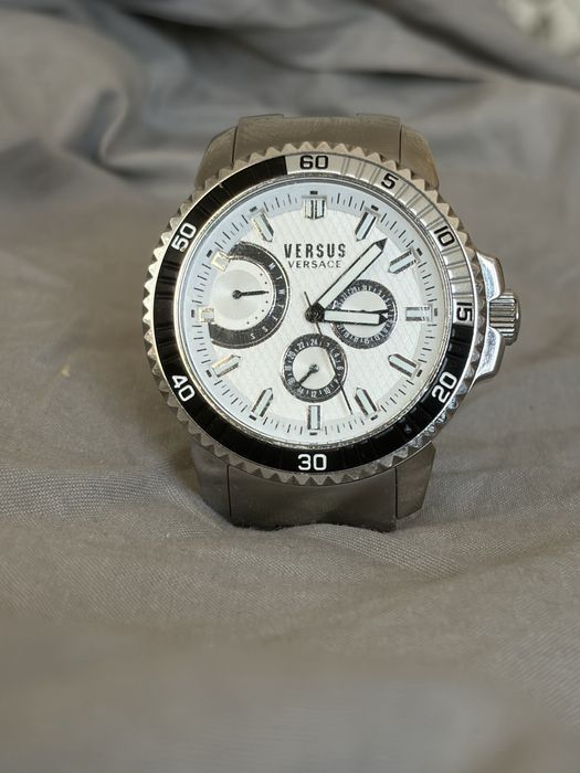 Emporio Armani / Versace часовници