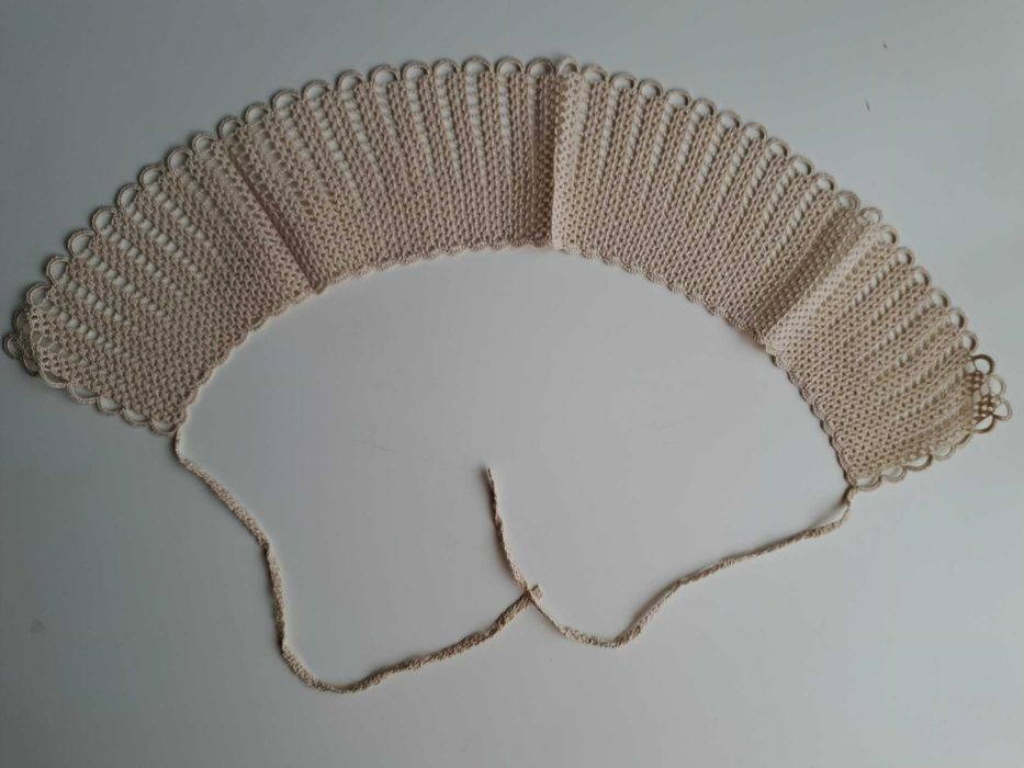 Якичка плетена на една кука