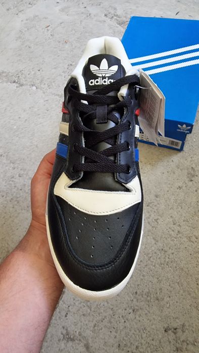 Adidas Rivalry low