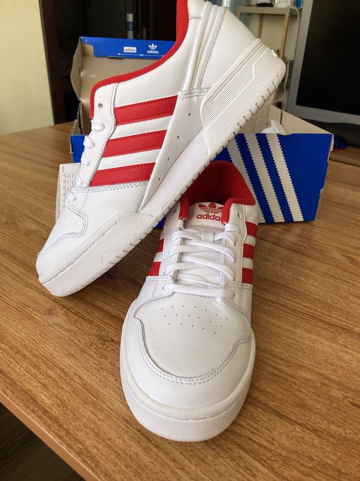 Мъжки оригинални маратонки Adidas Team Court 2 STR