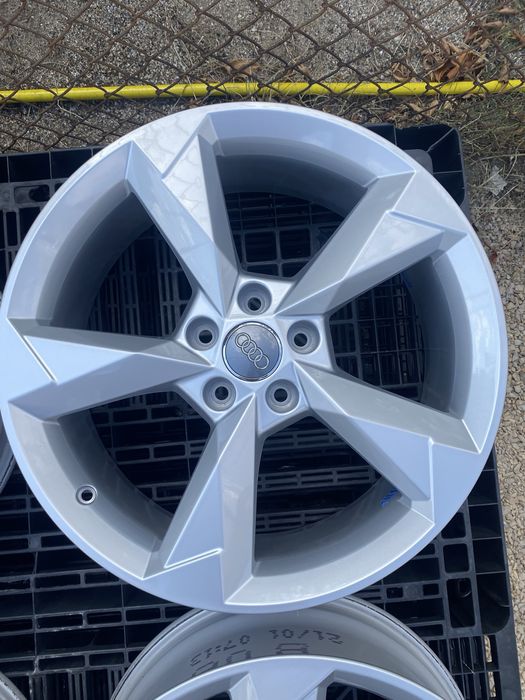 19 цола 5 х 112 мм Ауди , Audi Q 3 , Q 2