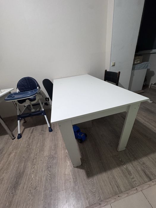 Продам стол 170 см(6-7 чел)